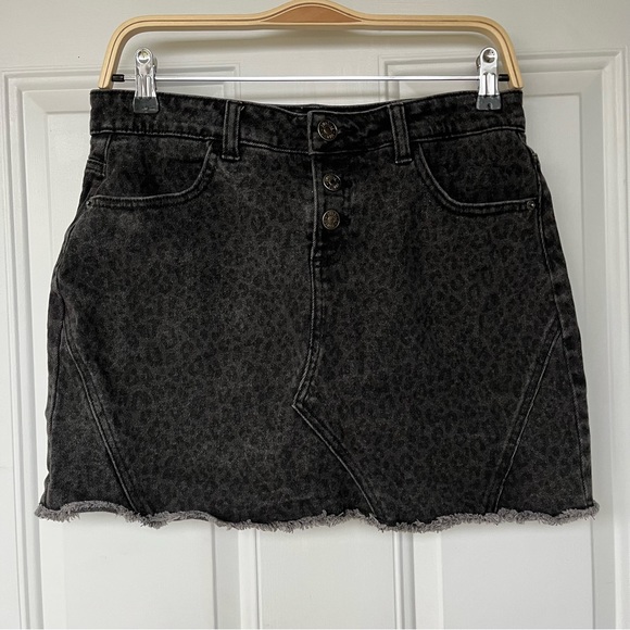 Justice Other - •JUSTICE• Black Leopard Print Denim Skort - Size 18
